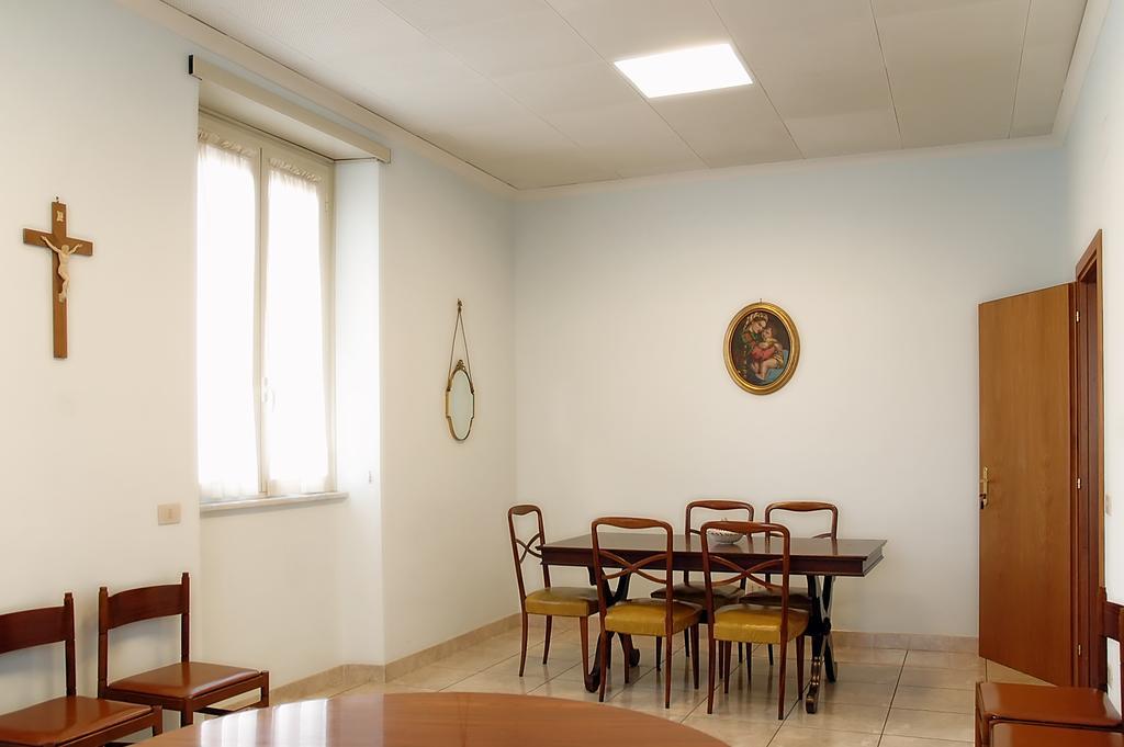 Casa religiosa per ferie Ancelle del Santuario Roma Exterior foto
