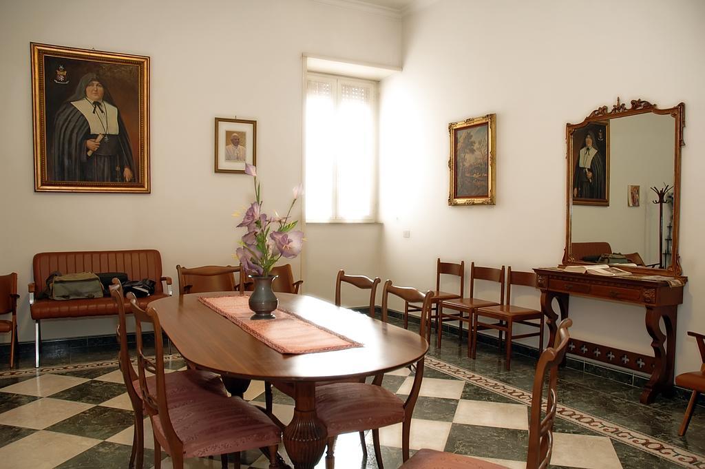 Casa religiosa per ferie Ancelle del Santuario Roma Exterior foto